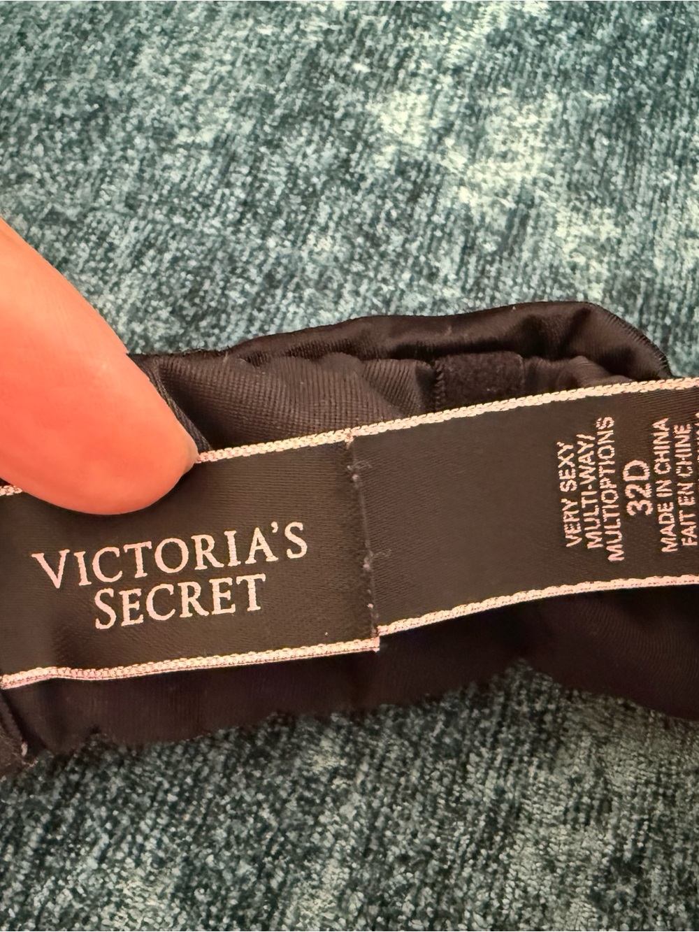 Victoria’s Secret Very Sexy Multi-way Strapless Bra - Black and Nude - Picture 4 of 4